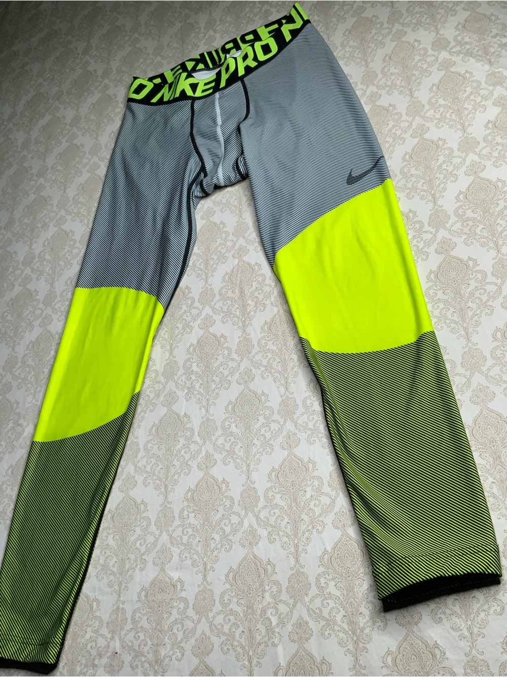Nike Pro Men’s Dri-FIT Leggings XL Yellow Black - Picture 3 of 10